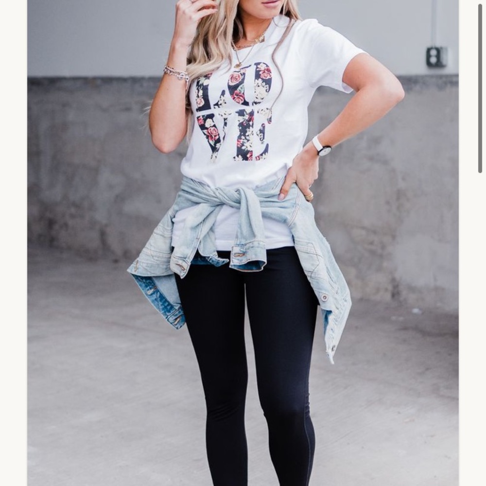 Floral Love ❤️ Tee